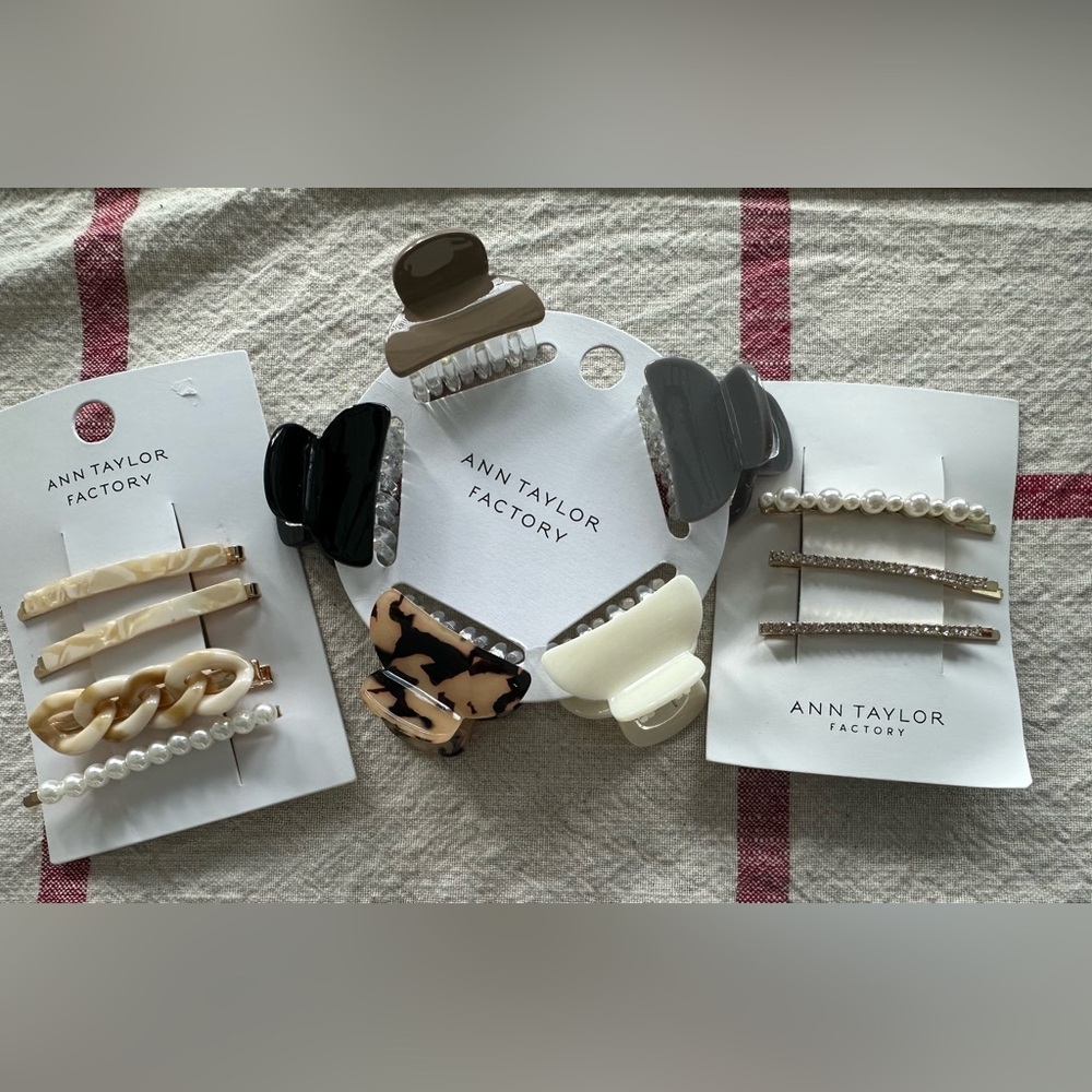 Anne Taylor hair accessories. Never worn! Perfect for gifting!